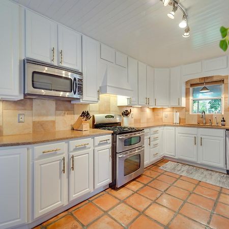 Lovely Lubbock Home With Furnished Deck And Grill Eksteriør bilde