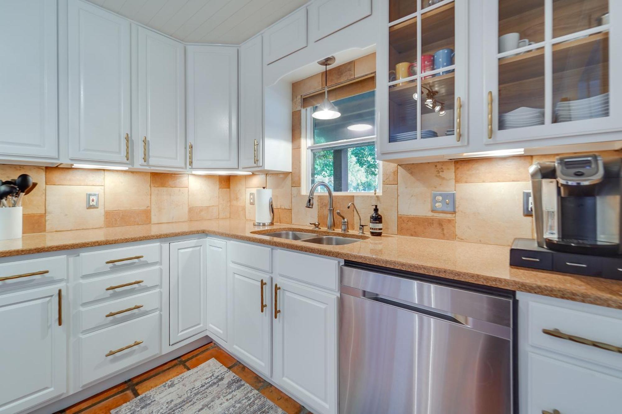Lovely Lubbock Home With Furnished Deck And Grill Eksteriør bilde